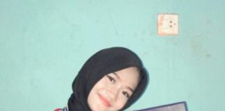 Tuti Nurbaeti Siswi SMKN 1 Cipeundeuy